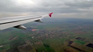 1 açılış uçak yaklaşıyor