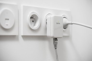 Powerline ağ bağdaştırıcısı