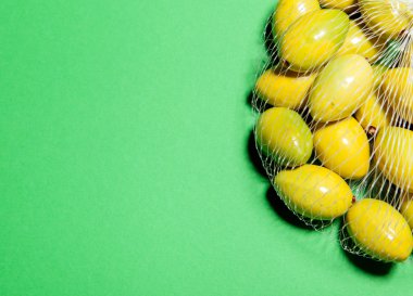 Kavram yemek yeşil zeytin örgü çanta