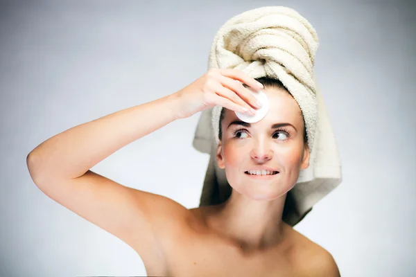 Healthy fresh girl with cotton swab — Stock Photo, Image