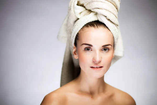 Fresh and healthy model girl with on towel head — Stock Photo, Image