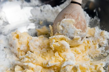 Karıştırma kase, tereyağı ve un hamur yoğurma