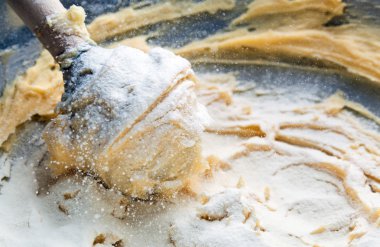 Karıştırma kase, tereyağı ve un hamur yoğurma