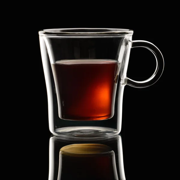 Tazza espresso su nero — Foto Stock