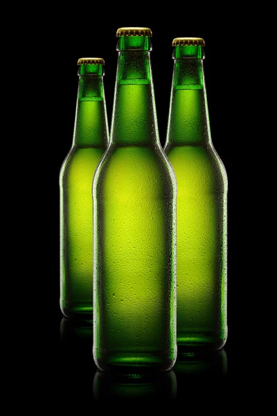 Groene flessen bier — Stockfoto