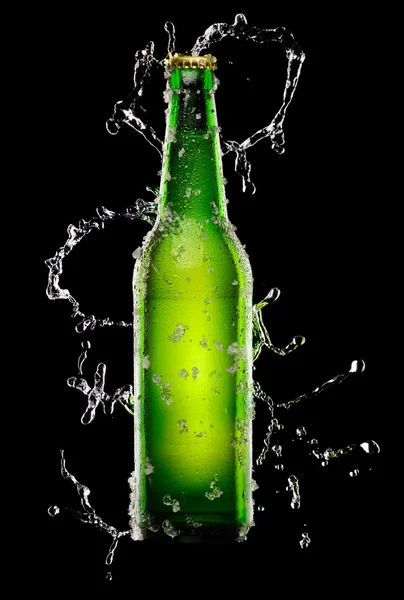 Groene fles bier — Stockfoto