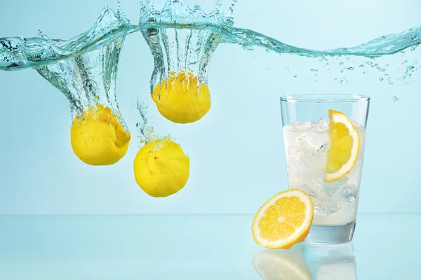 Concetto di limonata fresca — Foto Stock