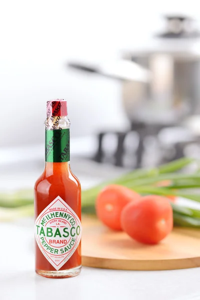 Tabasco molho vermelho original — Fotografia de Stock