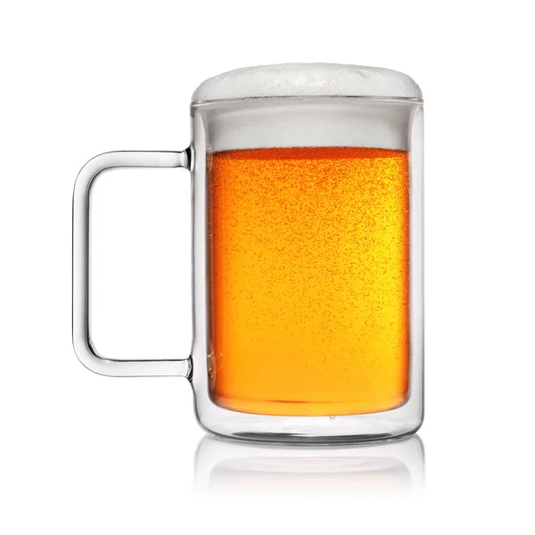 Caneca Cheia Cerveja Amarela Clara Isolada Fundo Branco — Fotografia de Stock