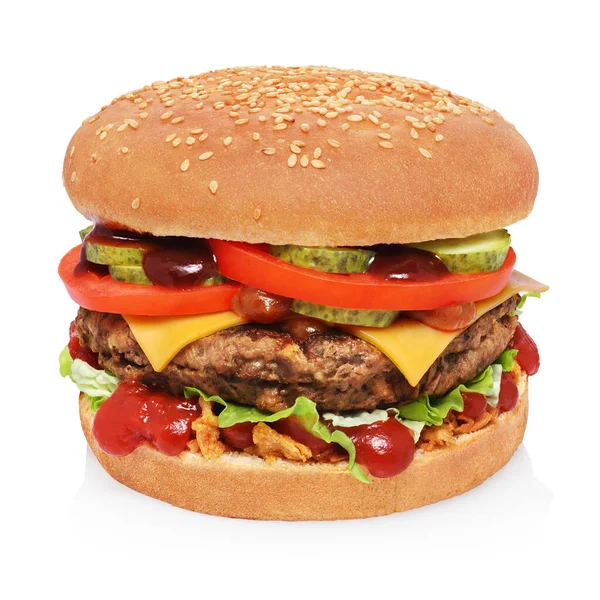 Cheeseburger Patty Wołowiny Ogórki Ser Pomidor Cebula Ketchup Sałata Izolowane — Zdjęcie stockowe