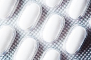 Büyük Beyaz Pills Closeup