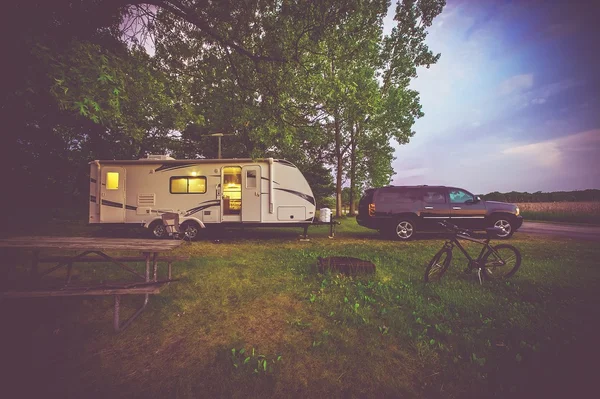 RV Camping Adventure — Stock Photo, Image