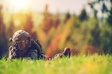 Asker düşmanı lekelenme 