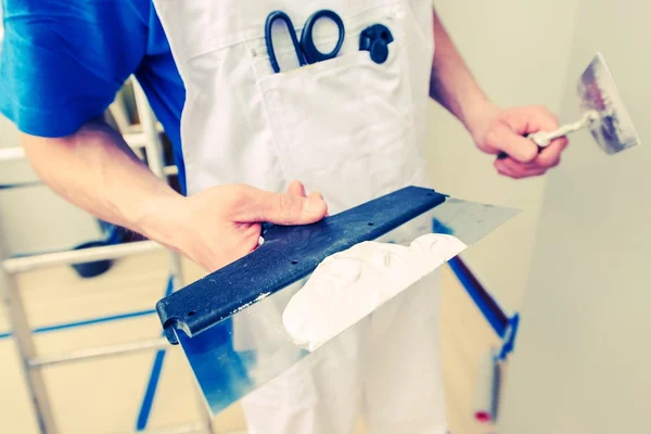 Lavori di rattoppaggio del muro a secco — Foto Stock