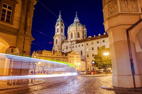 St. Nicolaas kerk Mala Strana — Stockfoto