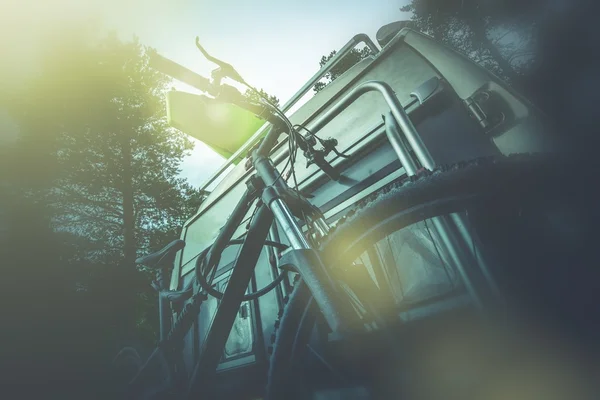 Wohnmobil auf dem Gepäckträger — Stockfoto