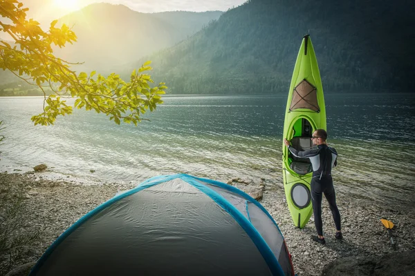 Kajak-Tourvorbereitung — Stockfoto