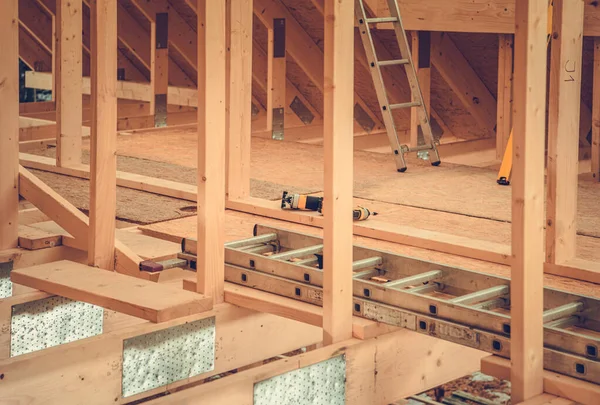 Parte Quadro Esqueleto Casa Madeira Canteiro Obras Construindo Casas Madeira — Fotografia de Stock