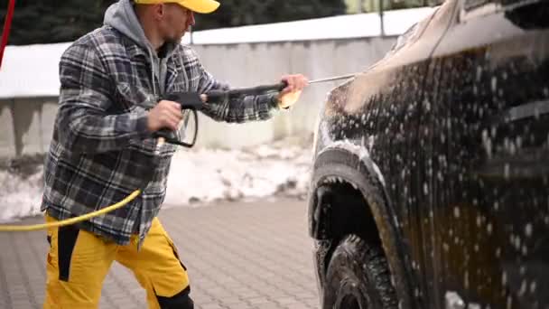 Pickup Truck Ciśnienie Mycia Wewnątrz Myjni Samochodowej — Wideo stockowe