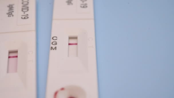 Coronavirus Pandemie Covid Igg Igm Schnelltestkassette Der Hand Des Arztes — Stockvideo