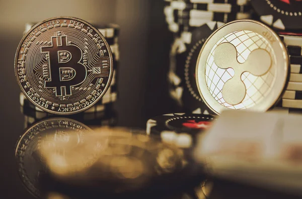 Bitcoin Btc Xrp Ondulent Des Pièces Entre Les Jetons Casino — Photo