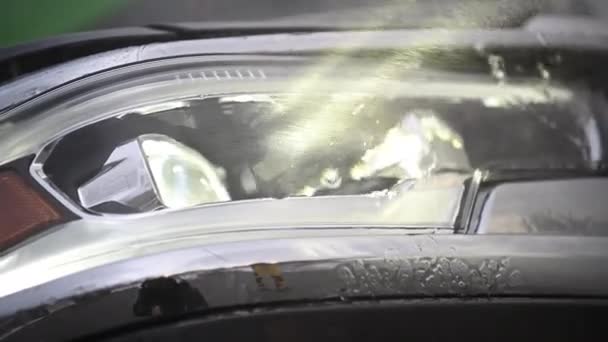 Camião Recolha Numa Lavagem Carros Indústria Automóvel Veículo Fora Limpeza — Vídeo de Stock