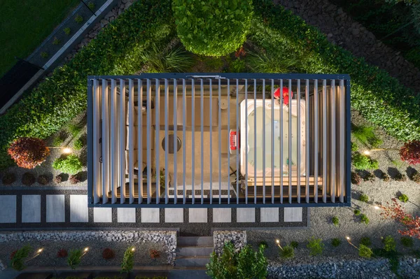 현대의 Jacuzzi Spa Garden Gazebos Aerial View 정원에 — 스톡 사진