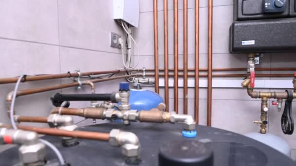 Caucasian Residential Heating Systems Technician His 40S Work Hot Cold — Stock Video