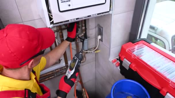 Apartments Heating Heat Distribution Check — Vídeo de Stock