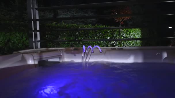 Running Modern Elegant Hot Tub Summer Evening — Vídeo de Stock