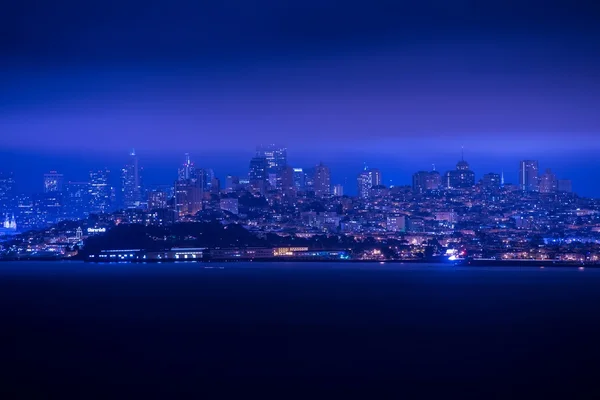 Panorama nocturne de San Francisco — Photo