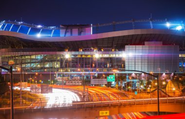 Denver mil yüksek Stadyumu