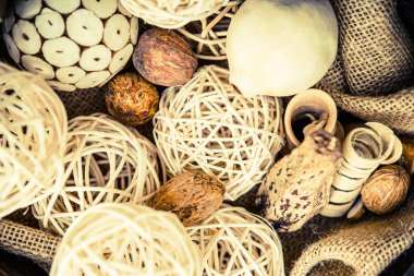 Ahşap dekorasyon öğeleri