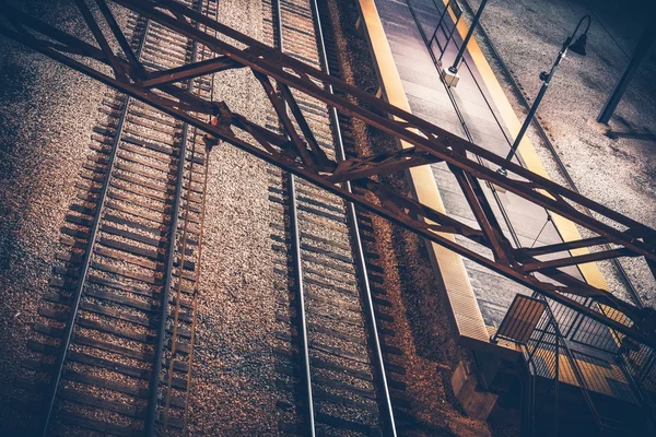 Estação de trem à noite — Fotografia de Stock