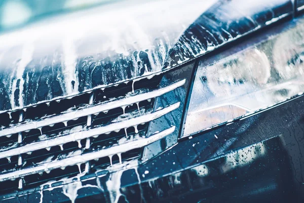 Limpieza activa del coche de espuma — Foto de Stock