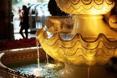 Zarif seramik çeşme