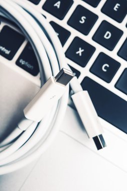 Thunderbolt veri aktarımı
