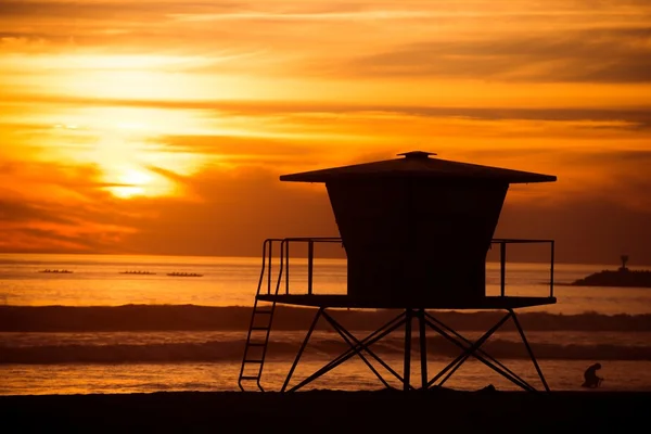 Lifeguard Tower Silhouette — Stock Photo, Image