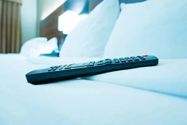 Control remoto de TV en el hotel —  Fotos de Stock