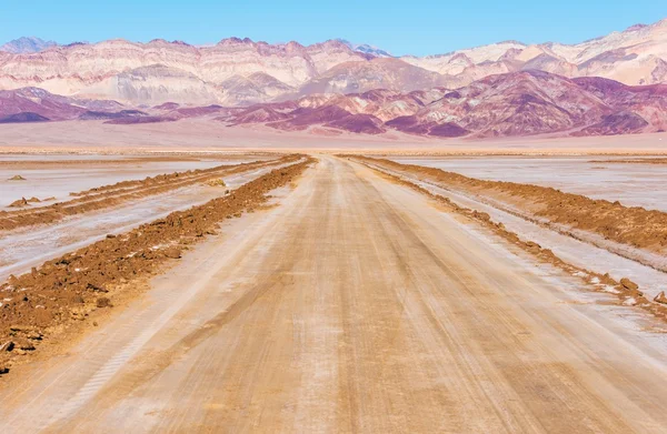 Ölüm Vadisi yol çöl — Stok fotoğraf