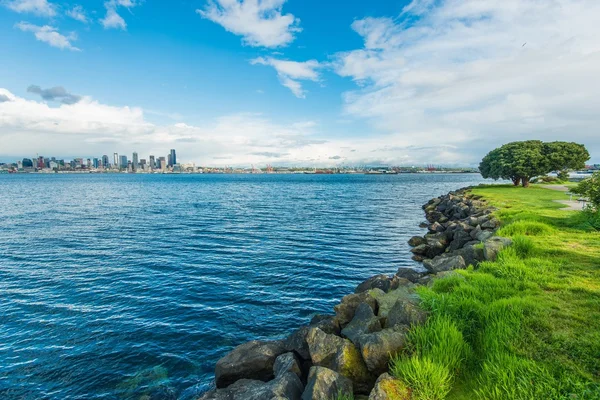 Baía de Seattle e horizonte — Fotografia de Stock