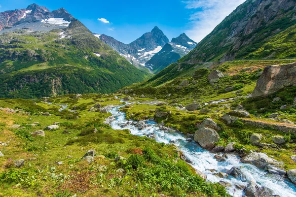 Alpen malerische Landschaft — Stockfoto