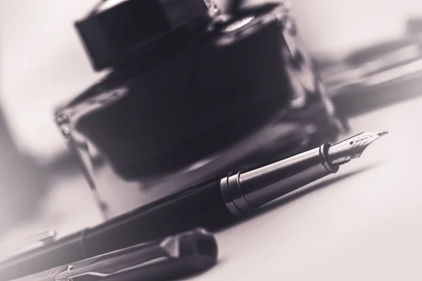 Fountain Pen and Ink — Stock Photo, Image