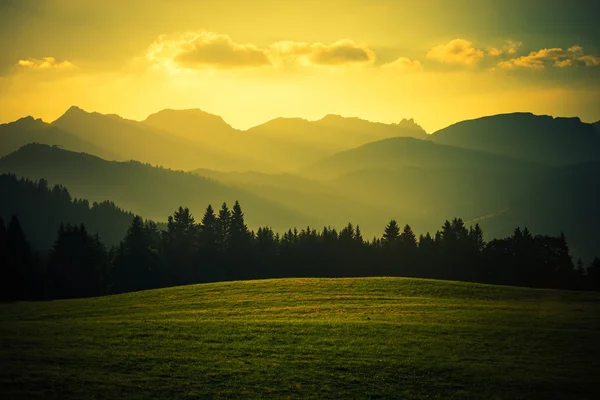 경치가 아름다운 산 풍경 — 스톡 사진