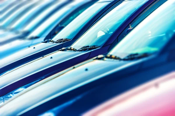 Carros prontos para venda — Fotografia de Stock