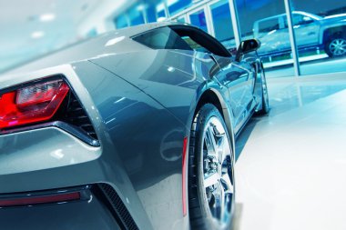 Araba satıcısı Showroom satış