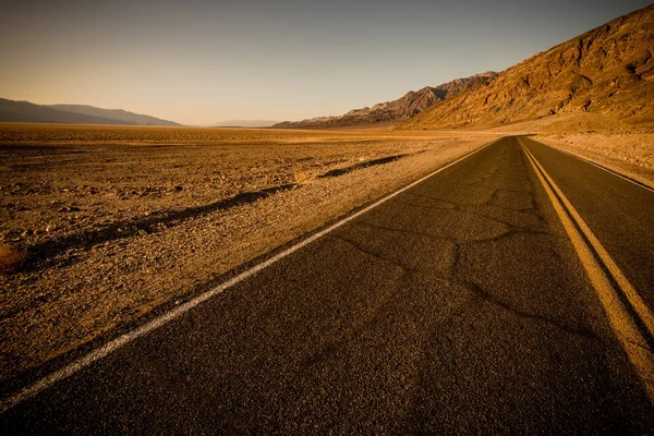 Carretera del desierto americano — Foto de Stock