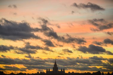 Günbatımı Moskova Devlet Üniversitesi kış