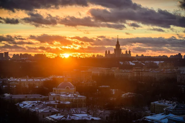 Sunset Moscow State University no inverno — Fotografia de Stock