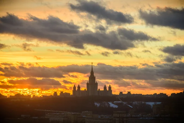 Tramonto Mosca State University in inverno — Foto Stock